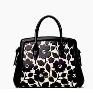 Kate spade/satchel Knott Rosy Garden 
Medium
Black/white
Dust cover
Brand New